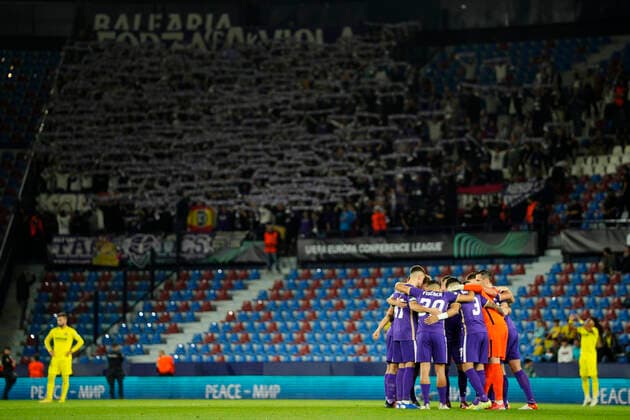 Villarreal CF v Austria Wien: Group C - UEFA Europa Conference League Austria Wien players prior the UEFA Europa Conference League group C match between Villarreal CF and Austria Wien at Estadio la Ceramica on October 6, 2022 in Villarreal, Spain. Villarreal Castellon Spain  Copyright: xJosexBretonx originalFilename:breton-villarre221006_np463.jpg