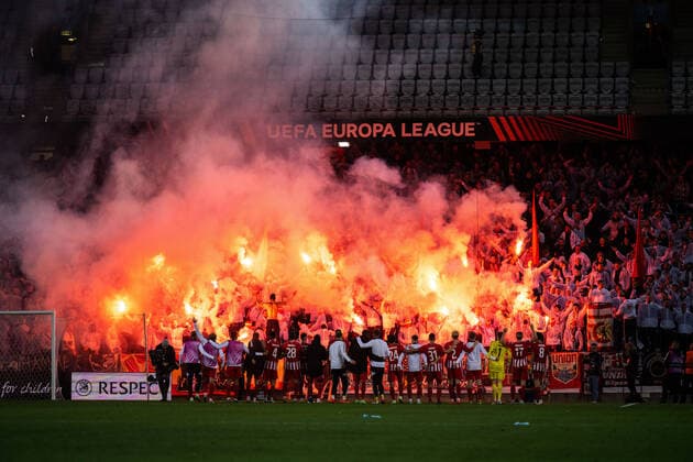 221006 Players of Union Berlin celebrate with supporters after the UEFA Europa League match between Malmö FF and Union Berlin on October 6, 2022 in Malmö. Photo: Petter Arvidson BILDBYRAN kod PA PA0409 fotboll football soccer fotball uefa europa league malmö ff union berlin bbeng publik jubel pyroteknik Copyright: PETTERxARVIDSON BB221006PA169