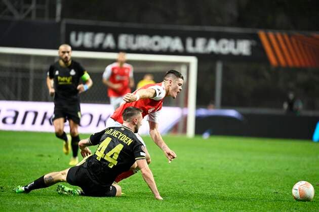 BRAGA, PORTUGAL - OCTOBER 06 : Oliveira Vitor of SC Braga and Van Der Heyden Siebe defender of Union St-Gilloise during Uefa Europa league match between SC Braga and Union St-Gilloise on October 6, 2022 in Estadio Municipal de Braga Braga, Portugal, 6 10 2022 ( SC Braga v Union St-Gilloise : Uefa Europa league PhotoNews Panoramic 