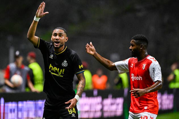 Union s Loic Lapoussin reacts during a match between the Portugese club SC Braga and Belgian soccer team Royale Union Saint-Gilloise, Thursday 06 October 2022 in Braga, Portugal, the third game out of six in the group stage of the UEFA Europa League competition. LAURIExDIEFFEMBACQ  x46400632x