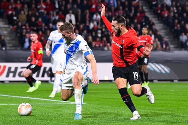 Illia Zabarnyi ( 25 - Dynamo Kiev ) - Amine GOUIRI ( 19 - Rennes ) - FOOTBALL : Rennes vs Dynamo Kiev - Ligue Europa - 06 10 2022 FedericoPestellini Panoramic 