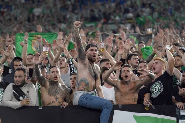 IPP20221006 Football - soccer: UEFA Europa League 2022 2023, AS Rom - Real Betis Sevilla, tifosi Betis (Verwendung nur in Deutschland - GERMANY ONLY) *** IPP20221006 Football soccer UEFA Europa League 2022 2023, AS Rome Real Betis Sevilla, tifosi Betis use only in Germany GERMANY ONLY 