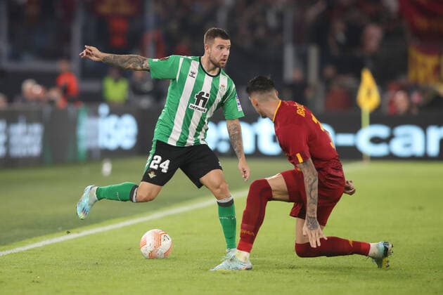 ROME, Italy - 06.10.2022: Aitor Ruibal (Betis), Roger Ibanez (AS ROMA) during the UEFA Europe League group C match between AS Roma and Real Betis Seville at the Olympic Stadium on October 10, 2022 in Rome, Italy.  Copyright: xMarcoxIacobuccix xipa-agency.netx xMarcoxIacobuccix 0