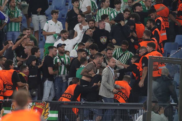 ROME, Italy - 06.10.2022: Fight between fans and stewarts in the stands during the UEFA Europe League group C match between AS Roma and Real Betis Seville at the Olympic Stadium on October 10, 2022 in Rome, Italy.  Copyright: xMarcoxIacobuccix xipa-agency.netx xMarcoxIacobuccix 0