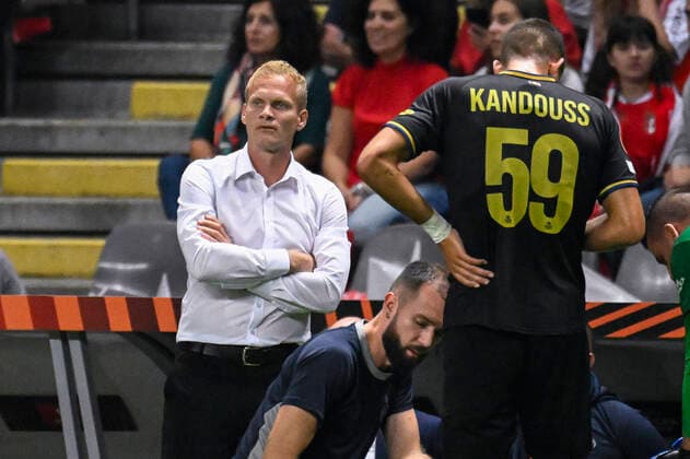 Union s head coach Karel Geraerts pictured during a match between the Portugese club SC Braga and Belgian soccer team Royale Union Saint-Gilloise, Thursday 06 October 2022 in Braga, Portugal, the third game out of six in the group stage of the UEFA Europa League competition. LAURIExDIEFFEMBACQ  x46402080x