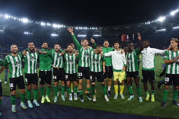 Soccer, Europa League match AS Roma v Real Betis Real Betis player s celebrating the victory at the end of the match during the Uefa Europa League match AS Roma v Real Betis at Olimpico stadium in Rome, Italy, Oct 06th, 2022. Imago-Images Emmefoto Copyright: xImago-Images Emmefotox