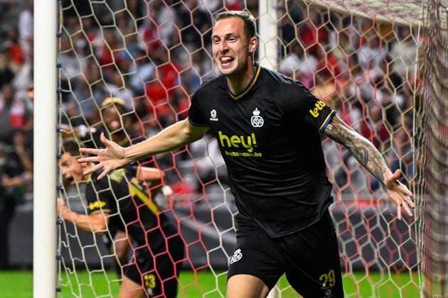 Union s Gustaf Nilsson celebrates after scoring during a match between the Portugese club SC Braga and Belgian soccer team Royale Union Saint-Gilloise, Thursday 06 October 2022 in Braga, Portugal, the third game out of six in the group stage of the UEFA Europa League competition. LAURIExDIEFFEMBACQ  x46403726x