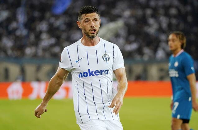 Foto Manuel Geisser 06.10.2022 Stadion Letzigrund Fussball Saison 2022 2023 Europa League Gruppenphase FC Zuerich - PSV Eindhoven. Bild : Blerim Dzemaili (FC Zuerich) Gestik Aktion Einzelbild