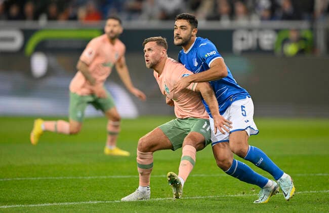 Zweikampf Ozan Kabak TSG 1899 Hoffenheim (05) gegen Niclas Fuellkrug (11) SV Werder Bremen SVW TSG 1899 Hoffenheim vs SV Werder Bremen SVW 07.10.2022 DFL REGULATIONS PROHIBIT ANY USE OF PHOTOGRAPHS AS IMAGE SEQUENCES AND OR QUASI-VIDEO TSG 1899 Hoffenheim vs SV Werder Bremen SVW *** One on one Ozan Kabak TSG 1899 Hoffenheim 05 vs Niclas Fuellkrug 11 SV Werder Bremen SVW TSG 1899 Hoffenheim vs SV Werder Bremen SVW 07 10 2022 DFL REGULATES PROHIBIT ANY USE OF PHOTOGRAPHS AS IMAGE SEQUENCES AND OR QUASI VIDEO TSG 1899 Hoffenheim vs SV Werder Bremen SVW