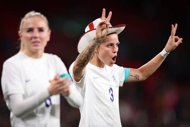 Sport Themen der Woche KW40 Sport Bilder des Tages Mandatory Credit: Photo by Simon Dael Shutterstock (13445196bz) Rachel Daly of England Women at full time England Women v USA Women, Friendly, International Football, Wembley Stadium, London, UK - 07 Oct 2022 EDITORIAL USE ONLY No use with unauthorised audio, video, data, fixture lists, club league logos or live services. Online in-match use limited to 120 images, no video emulation. No use in betting, games or single club league player publications. England Women v USA Women, Friendly, International Football, Wembley Stadium, London, UK - 07 Oct 2022 EDITORIAL USE ONLY No use with unauthorised audio, video, data, fixture lists, club league logos or live services. Online in-match use limited to 120 images, no video emulation. No use in betting, games or single club league player publications.  Copyright: xSimonxDael Shutterstockx 13445196bz