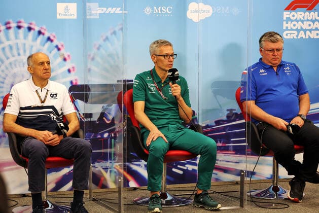 From left to right: Franz Tost (AUT) AlphaTauri Team Principal; Mike Krack (LUX) Aston Martin F1 Team, Team Principal; and Otmar Szafnauer (USA) Alpine F1 Team, Team Principal, portrait, in the FIA press conference, PK, Pressekonferenz during the Formula 1 Honda Japense Grand Prix 2022, 18th round of the 2022 FIA Formula One World Championship, WM, Weltmeisterschaft from Octobre 7 to 9, 2022 on the Suzuka International Racing Course, in Suzuka, Mie Prefecture, Japan - F1 - JAPANESE GRAND PRIX 2022 DPPI Panoramic  JAPAN_PRESS_CONF_SATURDAY_16