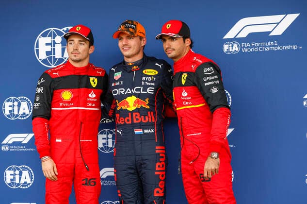 16 Charles Leclerc (MCO, Scuderia Ferrari), 1 Max Verstappen (NLD, Oracle Red Bull Racing), 55 Carlos Sainz (ESP, Scuderia Ferrari), F1 Grand Prix of Japan at Suzuka International Racing Course on October 8, 2022 in Suzuka, Japan. (Photo by HOCH ZWEI) Suzuka Japan