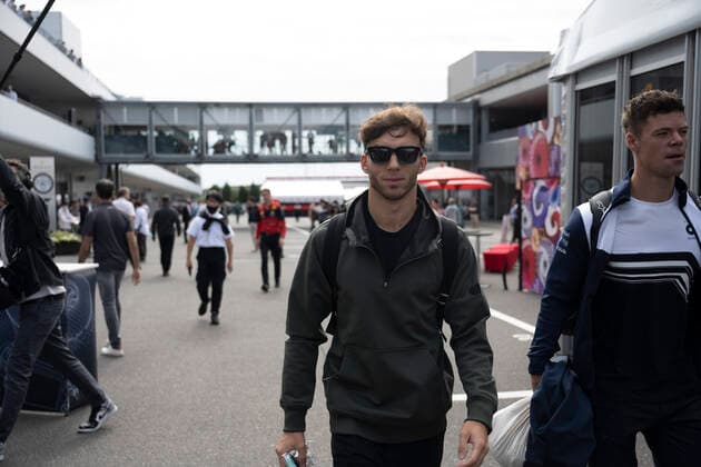 October 8, 2022, Suzuka, Mie, Japan: October 8, 2022: Suzuka Circuit, Mie Prefecture, JAPAN: PIERRE GASLY of AlphaTauri 10 arrives at Qualifying Day for the Formula 1 Honda Japanese Grand Prix. Max Verstappen of Red Bull Racing qualified in pole position. Motorsports. Suzuka Japan - ZUMAb177 20221008_zap_b177_061 Copyright: xTaidghxBarronx
