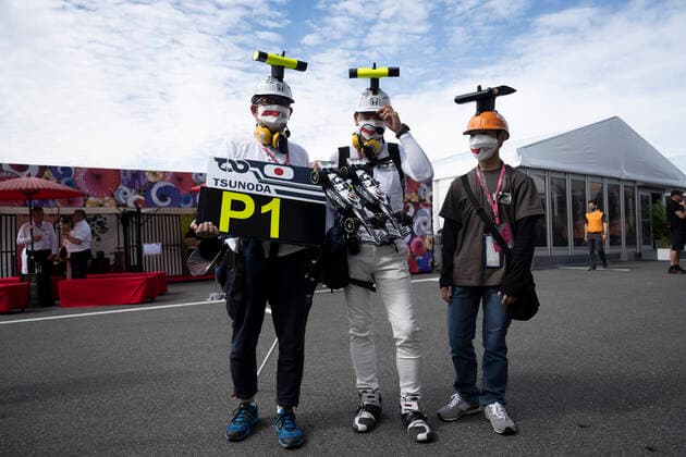 October 8, 2022, Suzuka, Mie, Japan: October 8, 2022: Suzuka Circuit, Mie Prefecture, JAPAN: Fans of Yuki Tsunoda of AlphaTauri Qualifying Day for the Formula 1 Honda Japanese Grand Prix. Max Verstappen of Red Bull Racing qualified in pole position. Motorsports. Suzuka Japan - ZUMAb177 20221008_zap_b177_064 Copyright: xTaidghxBarronx