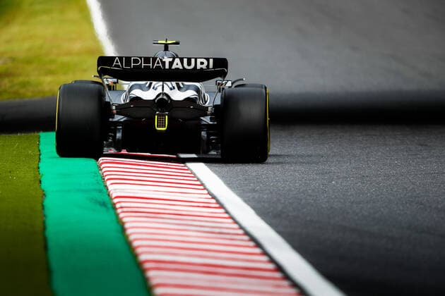 22 TSUNODA Yuki (jap), Scuderia AlphaTauri AT03, action during the Formula 1 Honda Japanese Grand Prix 2022, 18th round of the 2022 FIA Formula One World Championship, WM, Weltmeisterschaft from October 7 to 9, 2022 on the Suzuka International Racing Course, in Suzuka, Mie Prefecture, Japan - F1 - JAPANESE GRAND PRIX 2022 DPPI Panoramic  00122041__V2_6144