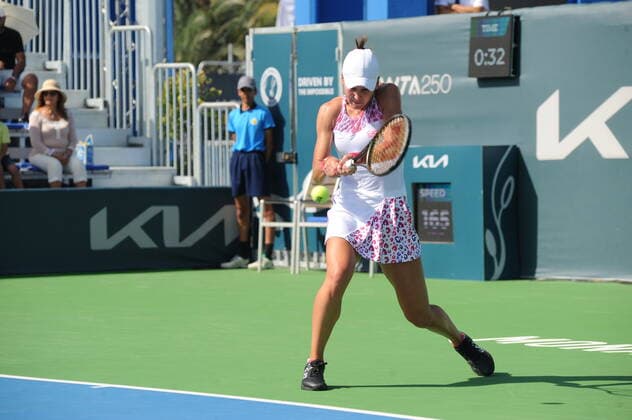 October 8, 2022, Monastir, Tunisia: Veronika Kudermetova in action.....AlizÅ½ Cornet (France) vs Veronika Kudermetova (Russia) during the 1 2 Jasmin open Tunisia tennis tournament WTA, Tennis Damen 250) in Monastir in the Sahel (160km south east of Tunis) from October 1 to 9, 2022. Tunisia - ZUMAm107 20221008_zaf_m107_005 Copyright: xChokrixMahjoubx