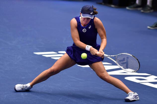 Iga Swiatek of Poland in action during the WTA, Tennis Damen Agel Open 2022 women s tennis tournament match against Ekaterina Alexandrova of Russia, on October 8, 2022, in Ostrava, Czech Republic. (CTKxPhoto JaroslavxOzana) CTKPhotoP2022100804643  JAO 24