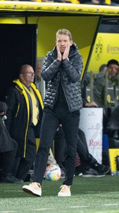 Sport Themen der Woche KW40 08.10.2022, xsltx, Fussball 1.Bundesliga, Borussia Dortmund - FC Bayern Muenchen emspor, v.l. Julian Nagelsmann (Trainer FC Bayern München) (DFL DFB REGULATIONS PROHIBIT ANY USE OF PHOTOGRAPHS as IMAGE SEQUENCES and or QUASI-VIDEO) Dortmund *** 08 10 2022, xsltx, football 1 Bundesliga, Borussia Dortmund FC Bayern Muenchen emspor, v l Julian Nagelsmann coach FC Bayern Munich DFL DFB REGULATES PROHIBIT ANY USE OF PHOTOGRAPHS as IMAGE SEQUENCES and or QUASI VIDEO Dortmund