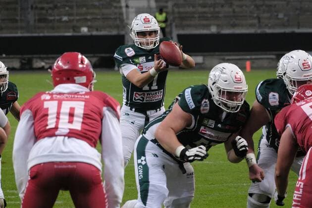 08.10.2022 xkhx Frankfurt am Main, Deutsche Bank Park, German Football League (GFL) Erima German Bowl XLIII - Finale Potsdam Royals - Schwäbisch Hall Unicorns Hennessey Reilly (11, Schwäbisch Hall Unicorns)