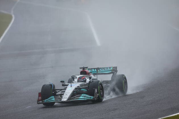 63 RUSSELL George (gbr), Mercedes AMG F1 Team W13, action during the Formula 1 Honda Japense Grand Prix 2022, 18th round of the 2022 FIA Formula One World Championship, WM, Weltmeisterschaft from Octobre 7 to 9, 2022 on the Suzuka International Racing Course, in Suzuka, Mie Prefecture, Japan - F1 - JAPANESE GRAND PRIX 2022 - RACE DPPI Panoramic  GOOD3396