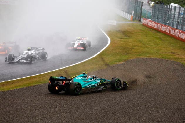 Start, 5 Sebastian Vettel (DEU, Aston Martin Aramco Cognizant F1 Team), F1 Grand Prix of Japan at Suzuka International Racing Course on October 9, 2022 in Suzuka, Japan. (Photo by HOCH ZWEI) Suzuka Japan