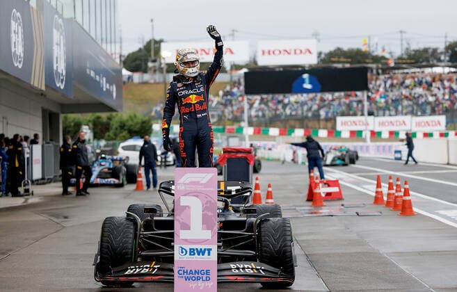 Formula 1 2022 Honda Japanese Grand Prix 09.10.2022, Suzuka International Racing Course, Suzuka, Formula 1 2022 Honda Japanese Grand Prix , im Bild Formel 1 Weltmeister 2022 Max Verstappen (NEL), Oracle Red Bull Racing.
