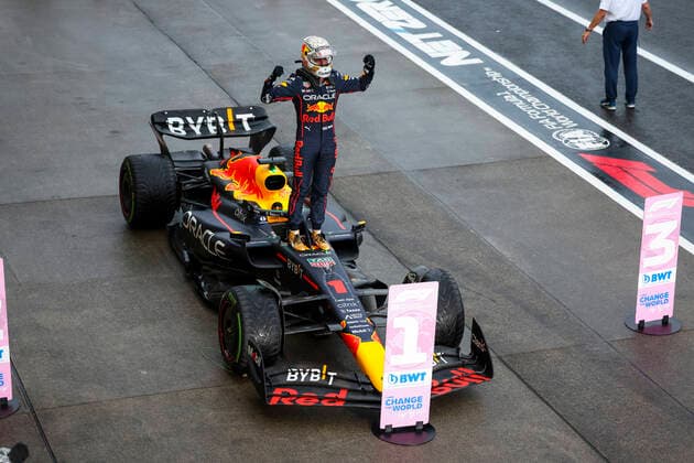 1 Max Verstappen (NLD, Oracle Red Bull Racing) celebrates becoming the 2022 Drivers World Champion, F1 Grand Prix of Japan at Suzuka International Racing Course on October 9, 2022 in Suzuka, Japan. (Photo by HOCH ZWEI) Suzuka Japan