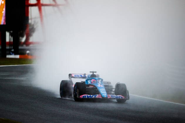 14 ALONSO Fernando (spa), Alpine F1 Team A522, action during the Formula 1 Honda Japanese Grand Prix 2022, 18th round of the 2022 FIA Formula One World Championship, WM, Weltmeisterschaft from October 7 to 9, 2022 on the Suzuka International Racing Course, in Suzuka, Mie Prefecture, Japan - F1 - JAPANESE GRAND PRIX 2022 - RACE DPPI Panoramic  00122042__V2_8620