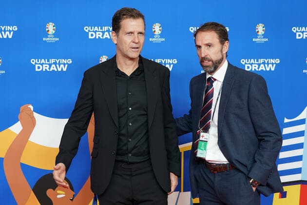 Trainer Gareth Southgate (England) und Manager der Nationalmannschaft Oliver Bierhoff (Deutschland Germany) bei der Auslosung der Qualifikationsgruppen zur Europameisterschaft 2024 in der Frankfurter Festhalle - Frankfurt 09.10.2022: EURO2024 Qualifying Draw EM 2024 Auslosung der Qualifikationsgruppen, Festhalle Frankfurt