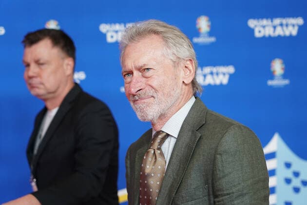 Paul Breitner bei der Auslosung der Qualifikationsgruppen zur Europameisterschaft 2024 in der Frankfurter Festhalle - Frankfurt 09.10.2022: EURO2024 Qualifying Draw EM 2024 Auslosung der Qualifikationsgruppen, Festhalle Frankfurt