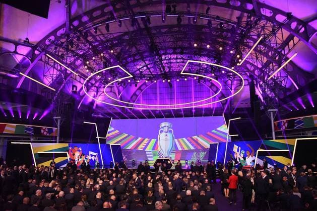 09.10.2022 Frankfurt am Main, EURO2024 Qualifying Draw EM 2024 Auslosung der Qualifikationsgruppen, Festhalle Frankfurt Saal bei der Auslosung der Qualifikationsgruppen zur Europameisterschaft 2024 in der Frankfurter Festhalle emspor, DFL regulations prohibit any use of photographs as image sequences and or quasi-video