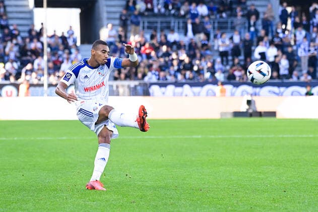 DJIKU Alexander ( 24 - Strasbourg ) - FOOTBALL : Angers vs Strasbourg - Ligue 1 - 09 10 2022 FedericoPestellini Panoramic 
