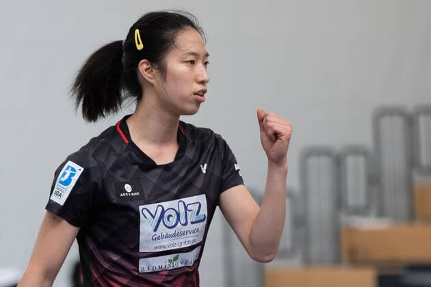 SV Fun-Ball Dortelweil - TV Refrath, Badminton-Bundesliga Yvonne Li (SV Fun-Ball Dortelweil). Badminton-Bundesligaspiel zwischen dem SV Fun-Ball Dortelweil und dem TV Refrath am 9. Oktober 2022 in Bad Vilbel-Dortelweil., Bad Vilbel Hessen Deutschland Sporthalle der Europäischen Schule Rhein-Main