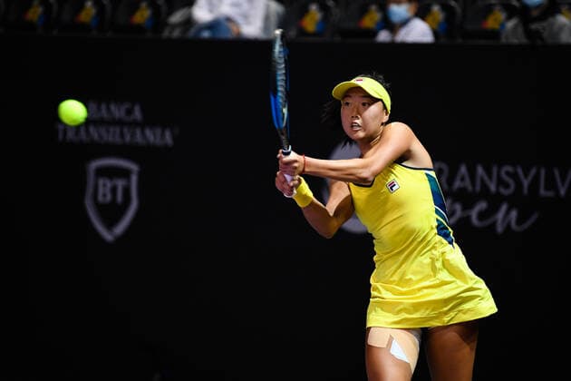 Transylvania Open: WTA, Tennis Damen 250 Tennis Damen Tournament in Cluj-Napoca, BT Arena, 8-16 October 2022 Ann LI in action during her match against Anastasia POTAPOVA , during WTA 250 Transylvania Open, held in BT Arena, Cluj Napoca 8-16 October 2022 Medias Sibiu Copyright: xANCAxTEPEIx