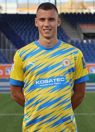 Filip Benkovic (Eintracht Braunschweig) ; Eintracht Braunschweig; 2.BL, Portraettermin 2022 2023