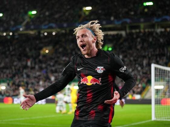 Sport Themen der Woche KW41 Sport Bilder des Tages Mandatory Credit: Photo by Stuart Wallace Shutterstock (13455499bq) Emil Forsberg of RB Leipzig celebrates scoring to give Leipzig a 0-2 lead. Celtic v RB Leipzig, UEFA Champions League, Group F, Football, Celtic Park, Glasgow, UK - 11 Oct 2022 EDITORIAL USE ONLY No use with unauthorised audio, video, data, fixture lists, club league logos or live services. Online in-match use limited to 120 images, no video emulation. No use in betting, games or single club league player publications. Celtic v RB Leipzig, UEFA Champions League, Group F, Football, Celtic Park, Glasgow, UK - 11 Oct 2022 EDITORIAL USE ONLY No use with unauthorised audio, video, data, fixture lists, club league logos or live services. Online in-match use limited to 120 images, no video emulation. No use in betting, games or single club league player publications.  Copyright: xStuartxWallace Shutterstockx 13455499bq