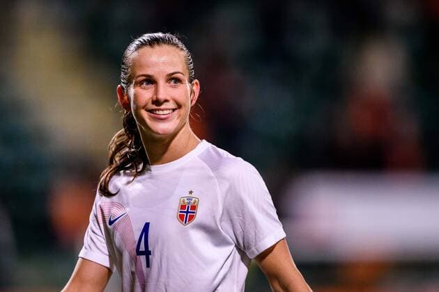 221011 Tuva Hansen of Norway after the women s International Friendly, Länderspiel, Nationalmannschaft football match between Netherlands and Norway on October 11, 2022 in Den Haag. Photo: Jesper Zerman BILDBYRAN COP 234 JZ0249 fotboll football soccer fotball träningslandskamp international friendly holland nederländerna netherlands norge norway dam bbeng jubel Copyright: JESPERxZERMAN BB221011JZ128