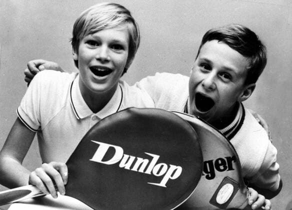 1968. Tennisjuniorer. Björn Borg tillsammans med Jan Jerebäck, finalister i Skolturneringen. PB-KOD: 190 x190x