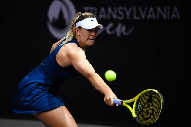 Transylvania Open: WTA, Tennis Damen 250 Tennis Damen Tournament in Cluj-Napoca, BT Arena, 8-16 October 2022 Dalma Glafi in action during her match against Nuria Parrizas Diaz, during WTA 250 Transylvania Open, held in BT Arena, Cluj Napoca 8-16 October 2022 Medias Sibiu Copyright: xANCAxTEPEIx