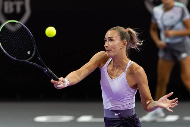 Transylvania Open: WTA, Tennis Damen 250 Tennis Damen Tournament in Cluj-Napoca, BT Arena, 8-16 October 2022 Yana Sizikova in action during WTA 250 Transylvania Open, held in BT Arena, Cluj Napoca 8-16 October 2022 Medias Sibiu Copyright: xANCAxTEPEIx