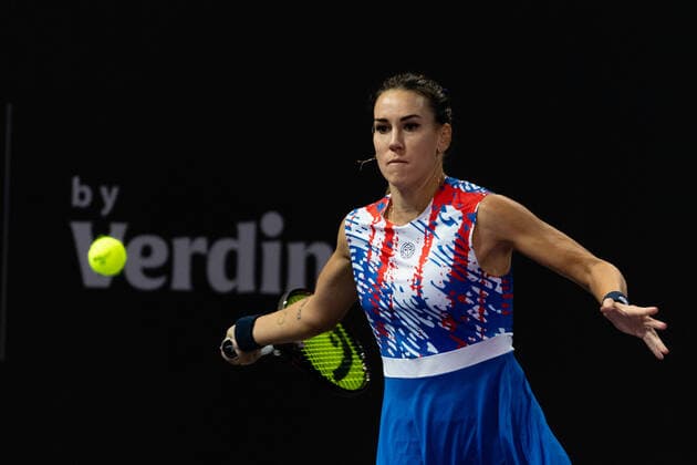 Transylvania Open: WTA, Tennis Damen 250 Tennis Damen Tournament in Cluj-Napoca, BT Arena, 8-16 October 2022 Nuria Parrizas Diaz in action during her match against D, during WTA 250 Transylvania Open, held in BT Arena, Cluj Napoca 8-16 October 2022 Medias Sibiu Copyright: xANCAxTEPEIx