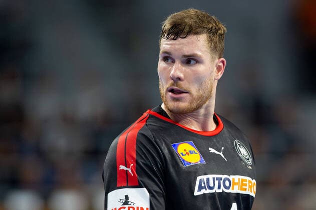 Deutschland - Schweden, EHF EURO Cup Johannes Golla (Deutschland, 4). Handball-Länderspiel zwischen Deutschland und Schweden am 13. Oktober 2022 in Mannheim., Mannheim Baden-Württemberg Deutschland SAP Arena