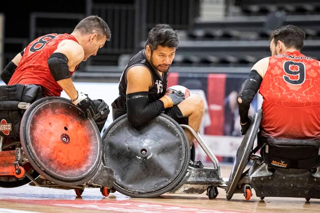 Canada vs. New Zealand, 2022 Wheelchair Rugby World Championship, WM, Weltmeisterschaft Vejle; 15.10.22 Mike Whitehead (no. 08, Team Canada), Tainafi Lefono (no. 15, Team New Zealand), Cody Caldwell (no. 09, Team Canada) Copyright: xBEAUTIFULxSPORTS MarioxM.xKobergx