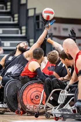 Canada vs. New Zealand, 2022 Wheelchair Rugby World Championship, WM, Weltmeisterschaft Vejle; 15.10.22 Hayden Barton-Cootes (no. 06, Team New Zealand). Fabien Lavoie (no. 11, Team Canada) Copyright: xBEAUTIFULxSPORTS MarioxM.xKobergx