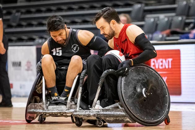 Canada vs. New Zealand, 2022 Wheelchair Rugby World Championship, WM, Weltmeisterschaft Vejle; 15.10.22 Tainafi Lefono (no. 15, Team New Zealand), Cody Caldwell (no. 09, Team Canada) Copyright: xBEAUTIFULxSPORTS MarioxM.xKobergx