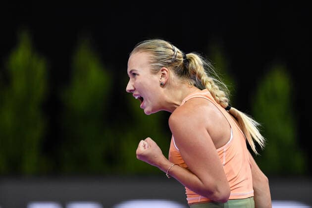 Transylvania Open: WTA, Tennis Damen 250 Tennis Damen Tournament in Cluj-Napoca, BT Arena, 8-16 October 2022 Anastasia Potapova celebrates after winning a point during her match against Anna Blinkova , during WTA 250 Transylvania Open, held in BT Arena, Cluj Napoca 8-16 October 2022 Cluj-Napoca Cluj Copyright: xANCAxTEPEIx