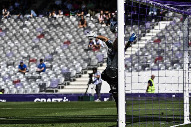 But et joie Himad Abdelli (sco) FOOTBALL : Toulouse vs Angers - 11eme Journee de L1 UBEREATS - Toulouse - 16 10 2022 ThierryBreton Panoramic 