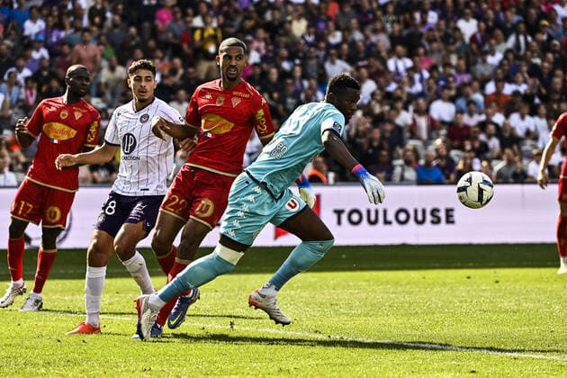 Yahai Fofana (sco) FOOTBALL : Toulouse vs Angers - 11eme Journee de L1 UBEREATS - Toulouse - 16 10 2022 ThierryBreton Panoramic 