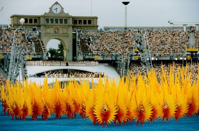 BARCELONA 1992-07-25 OS-invigningen var minst sagt spektakulär BARCELONA SPANIEN x20360x