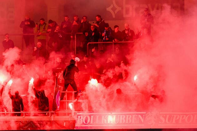 Sport Themen der Woche KW42 Sport Bilder des Tages 221017 Halmstads supportrar under fotbollsmatchen i Superettan mellan Utsikten och Halmstad den 17 oktober 2022 i Göteborg. *** 221017 Halmstads supporters during the football match in the Superettan between Utsikten and Halmstad on 17 October 2022 in Gothenburg,  Copyright: KRISTERxANDERSSON BB221017KA014